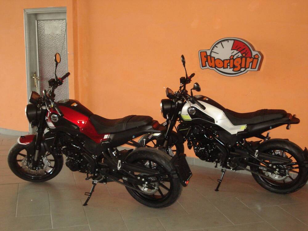 Foto Benelli Leoncino 250