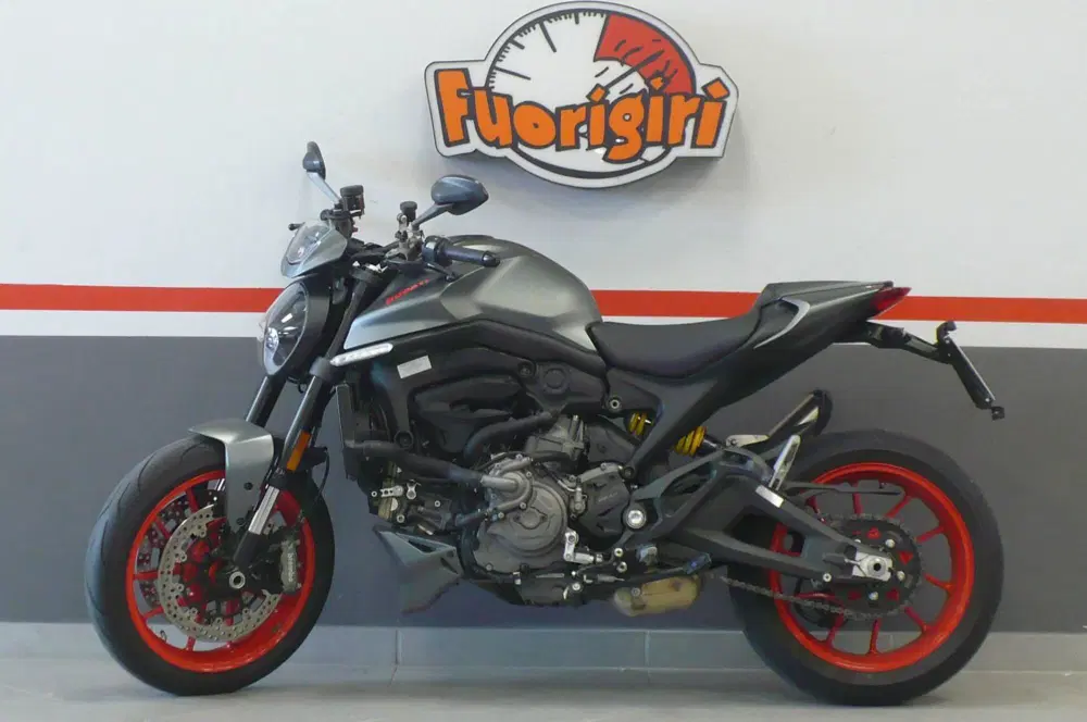 Ducati Monster 937