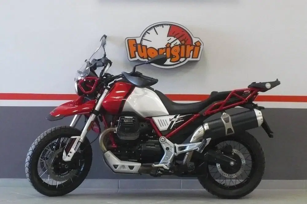 Foto Moto Guzzi V85