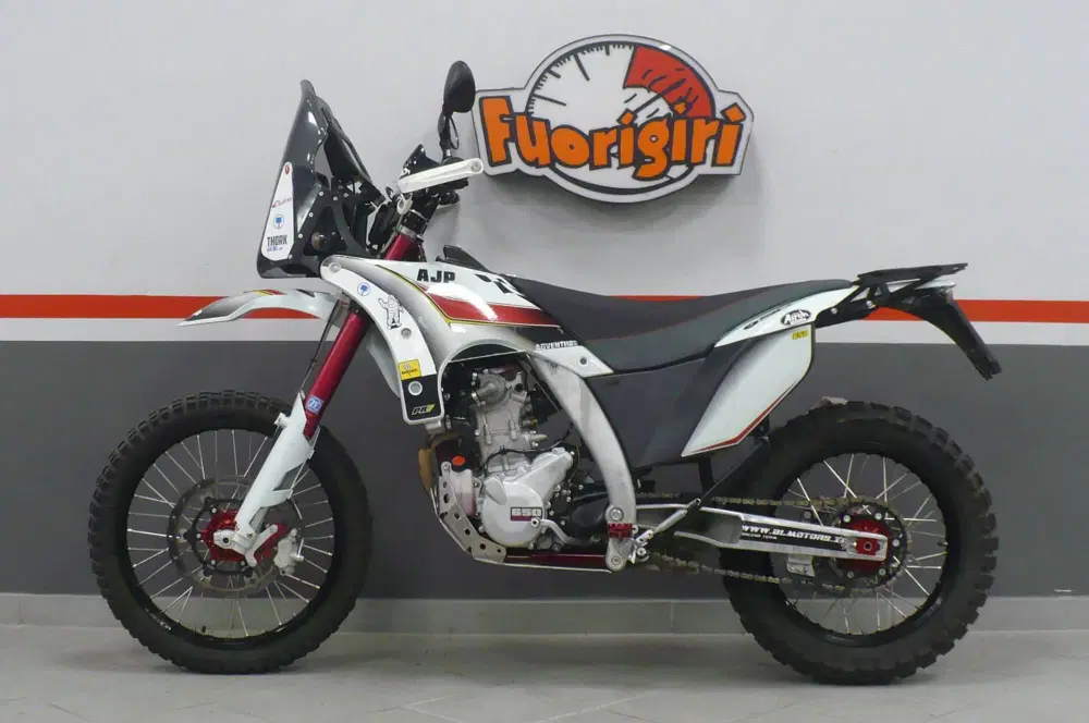 AJP PR7 650 Adventure