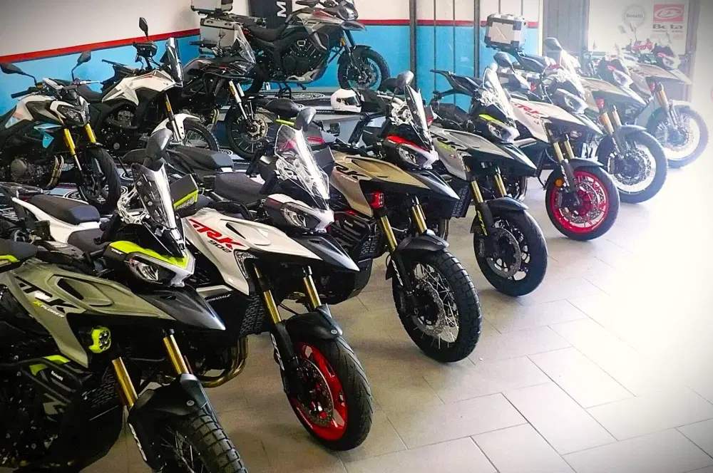 Benelli TRK 902