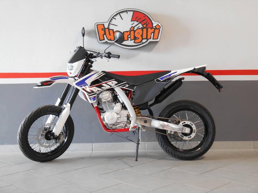 AJP PR3 125 Supermoto