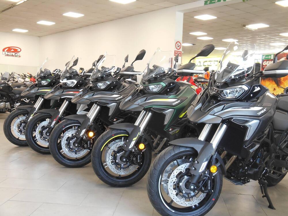 Foto Benelli TRK 702