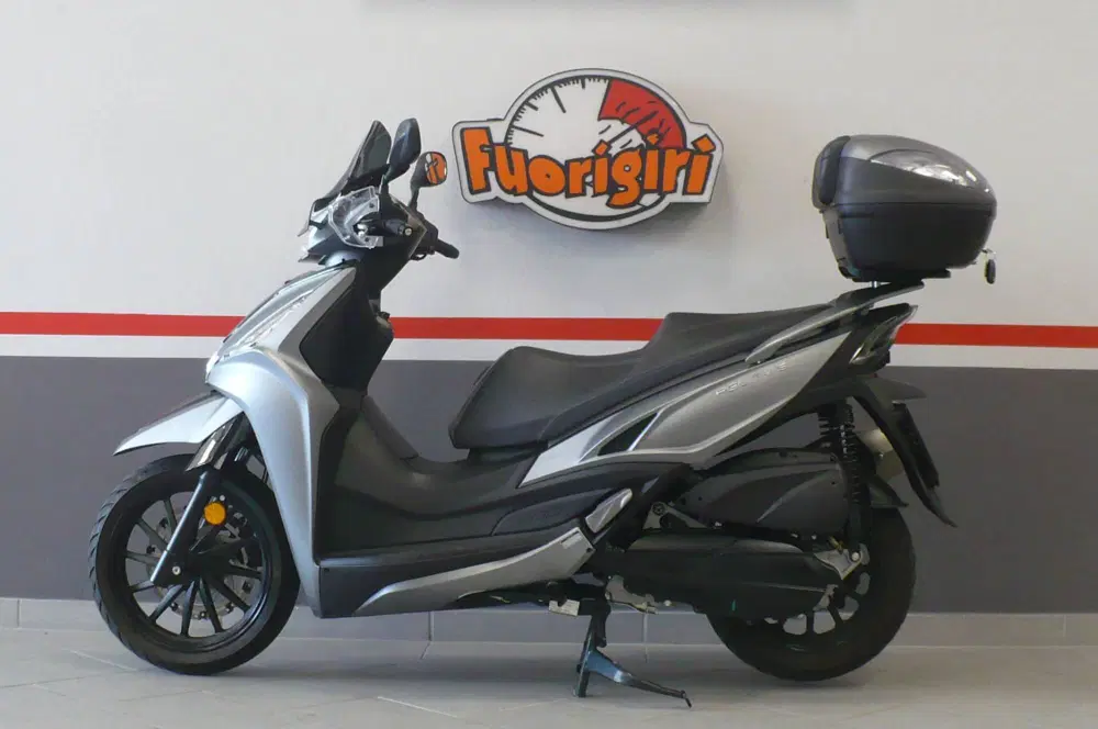 Kymco Agility 300
