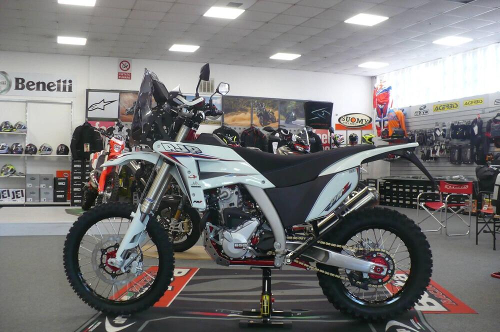 AJP PR7 650 Adventure